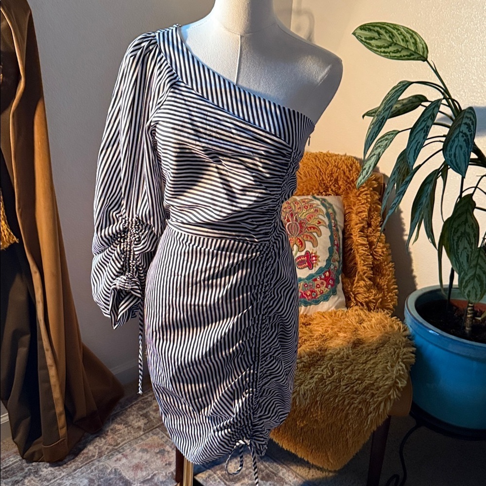 Striped One-Shoulder Dress - Picture 3 of 5